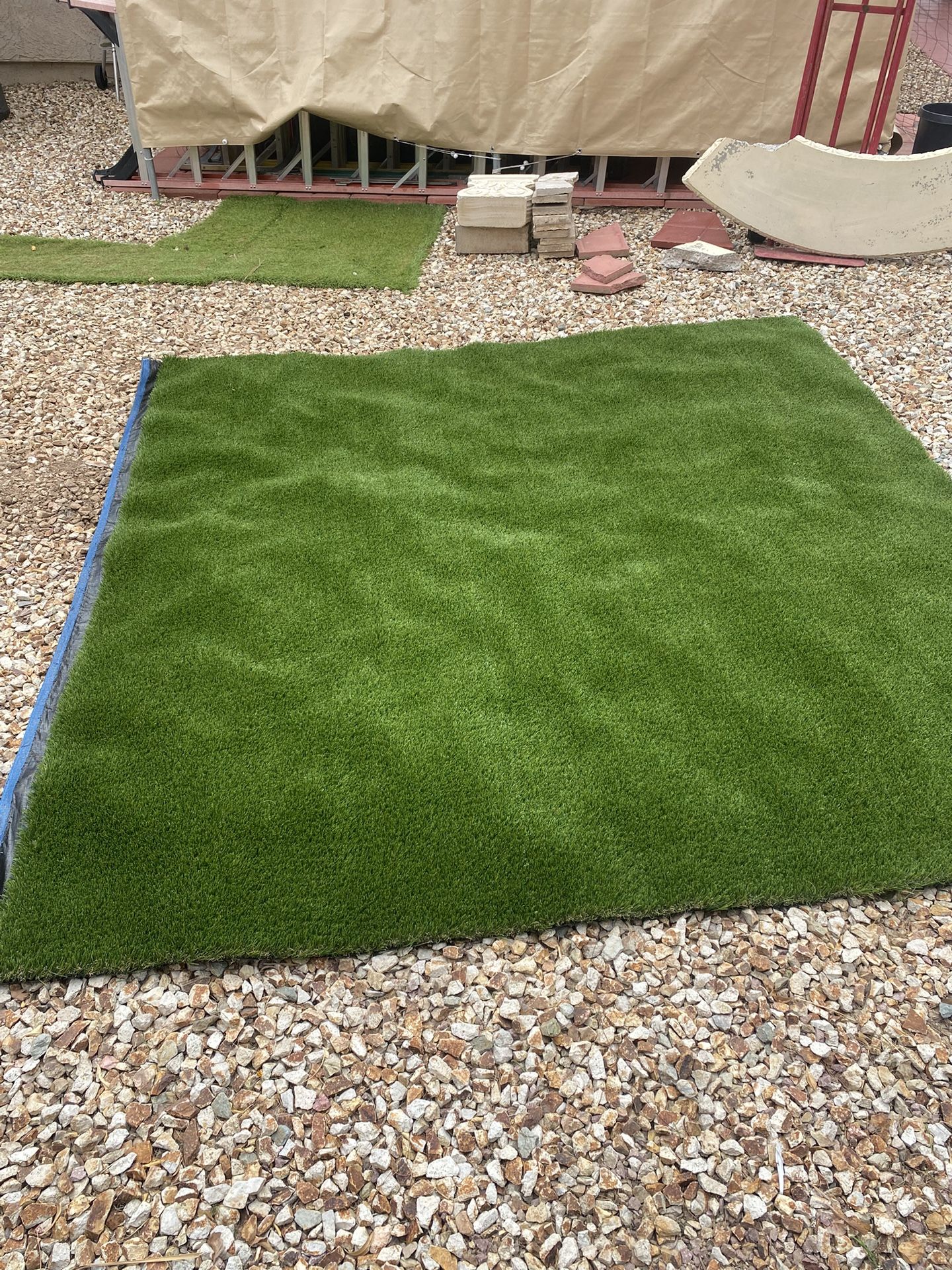 8 x 8 artificial grass, new dog friendly