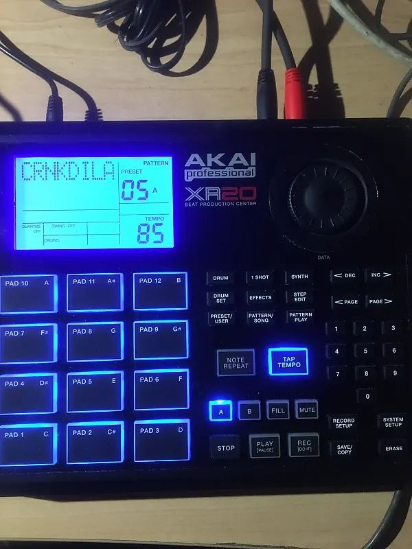 Akia Professional XR20 Beat Productions Studio