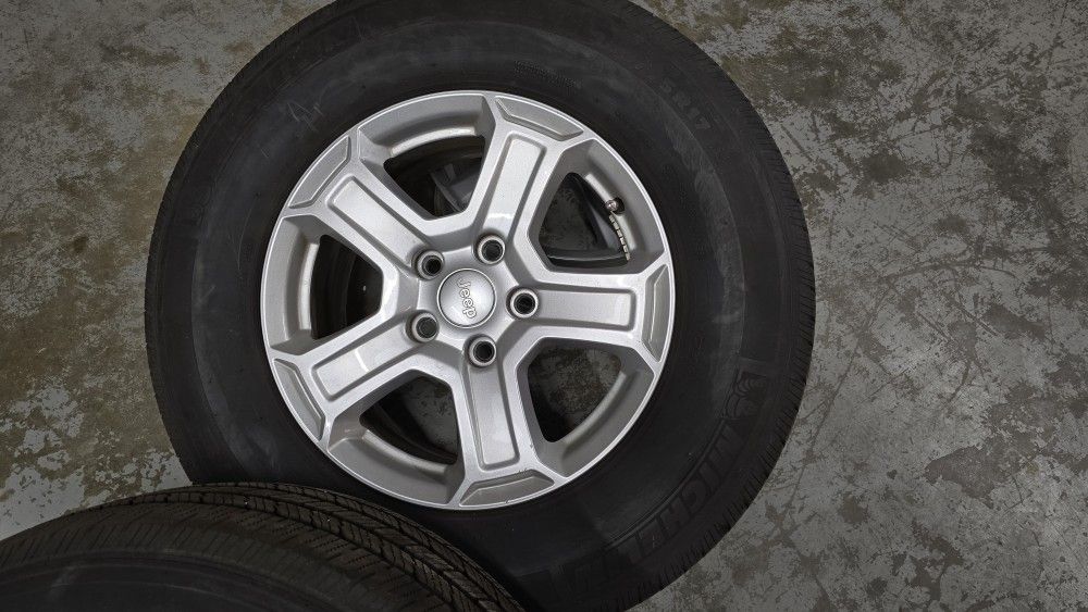 JEEP WHEELS - MINT SET OF 5 & TIRES
