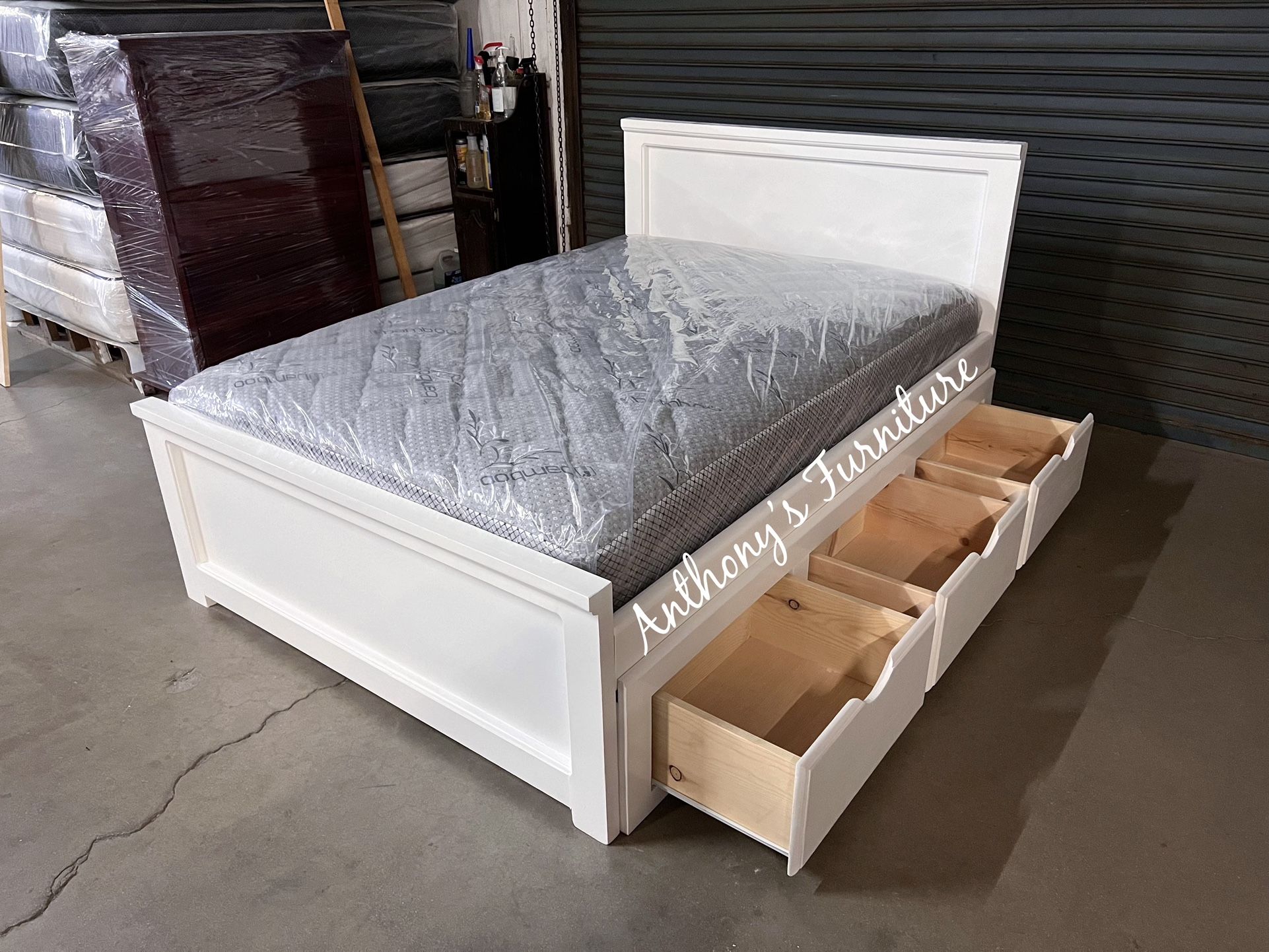 New Full Bed With Drawers And Mattress
