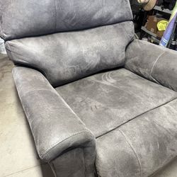 Love Seat Recliner 