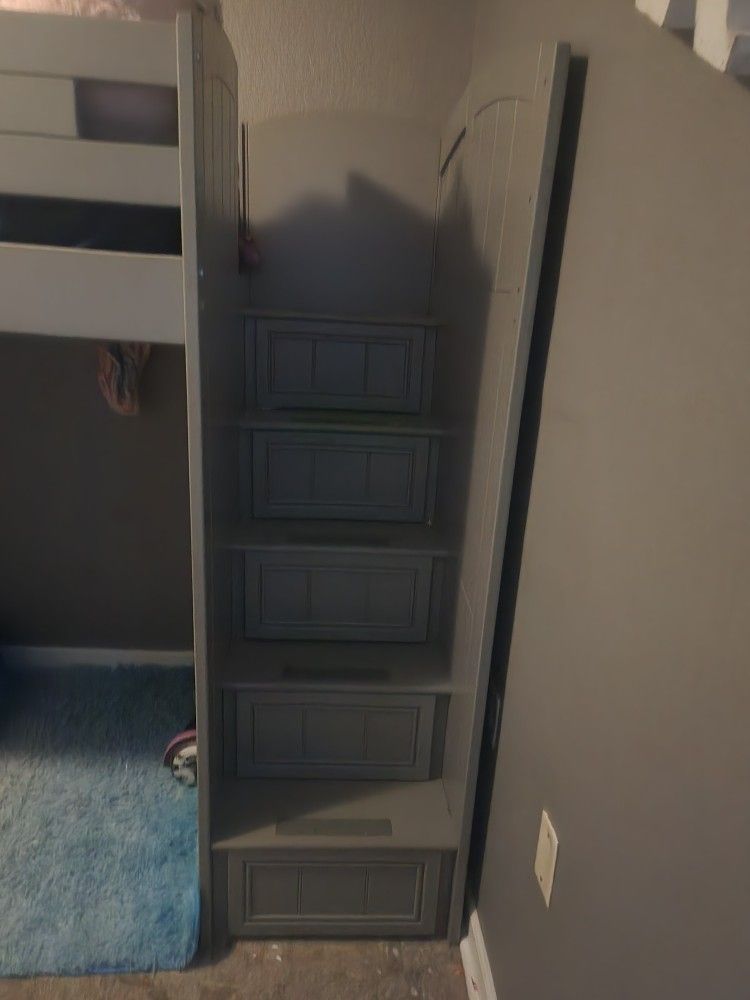 Twin Bed Studio With Mattress 