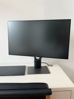 Dell UltraSharp U2719D 27" QHD IPS Monitor