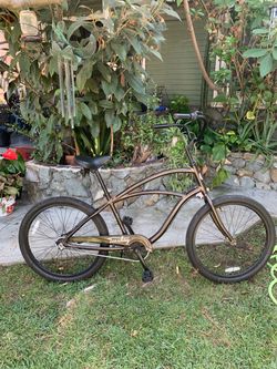 Tuesday beach cruiser