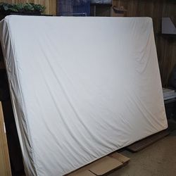 Box Spring (QUEEN) with Adjustable Bed Frame