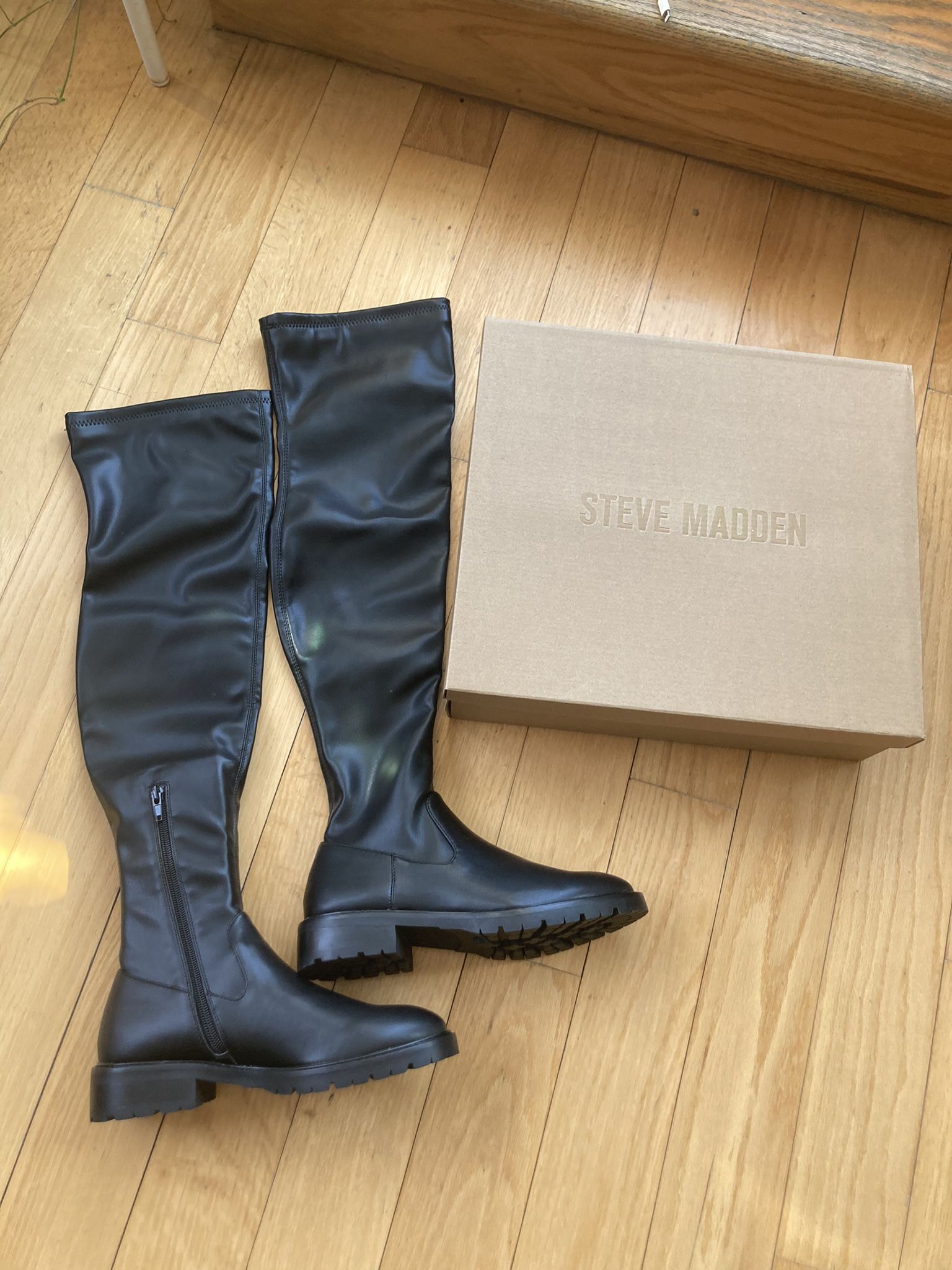 Steve Madden Boots Sz 6