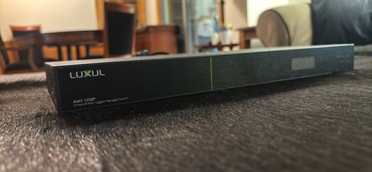 Luxul AMS - 1208P gigabit managed switch