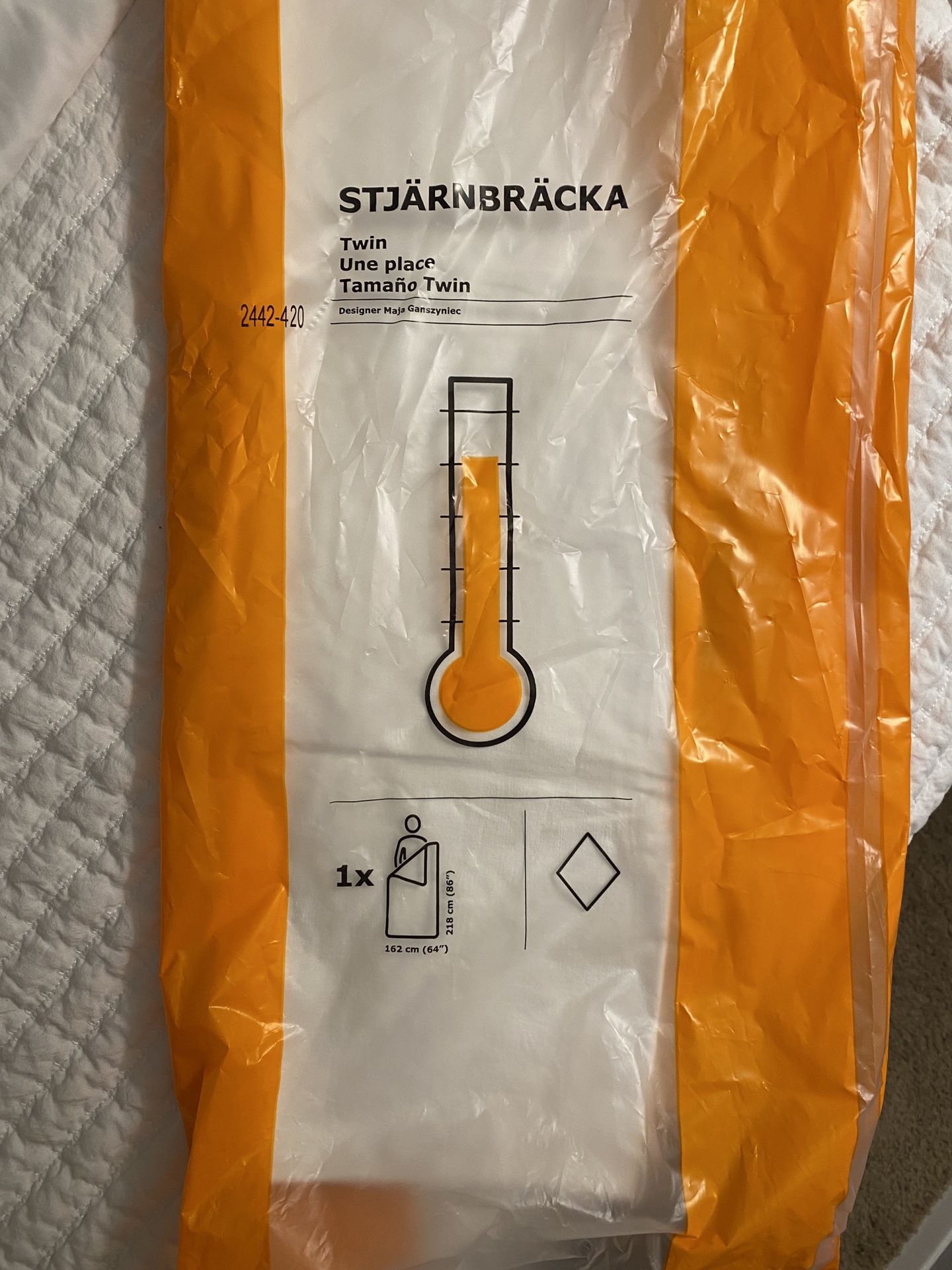 Bedding Ikea “Stjarnbracka” Twin Duvet Insert/quilt  $30