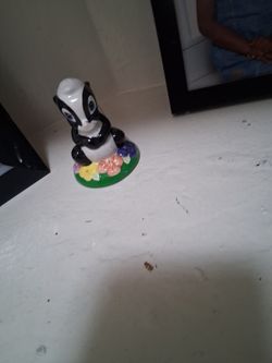 Porcelain Figurines Vintage