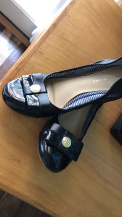 Tommy Hilfiger flat shoes size 7.5