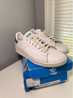 Green and white Stan smith