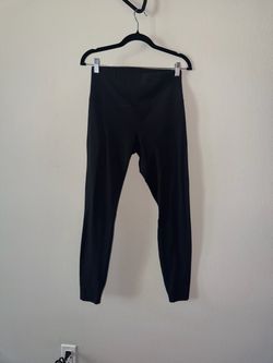 Black Lululemon align legging size 10, inseam 25