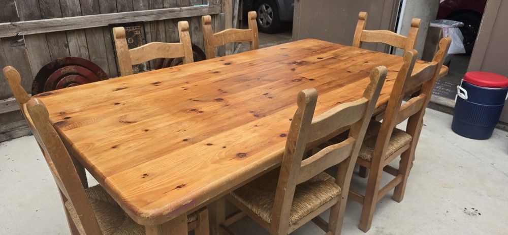 Dinning Table