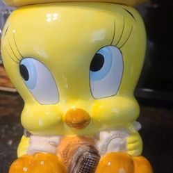 Tweety Bird Cookies Jar