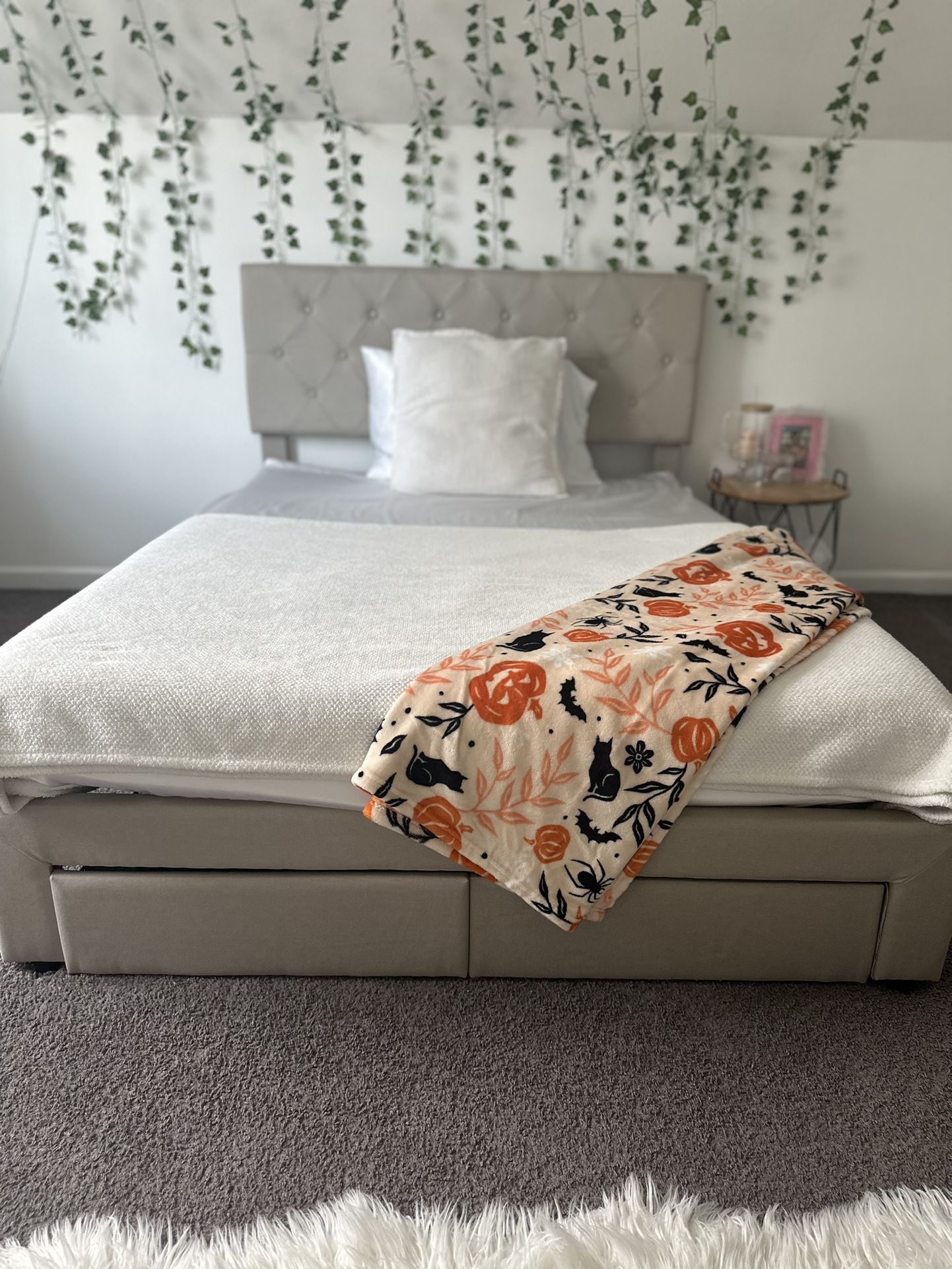 Full Size Bed Frame & Mattress