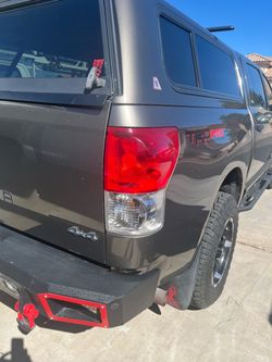 Original Toyota tundra tail lights Original Toyota tundra tail lights