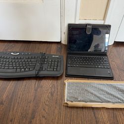 🔥 MOVING SALE – 3 Keyboards – Bundle Deal 🔥35$