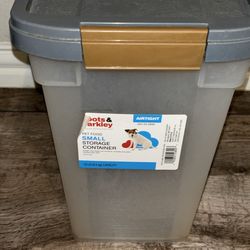 Small Dog Container