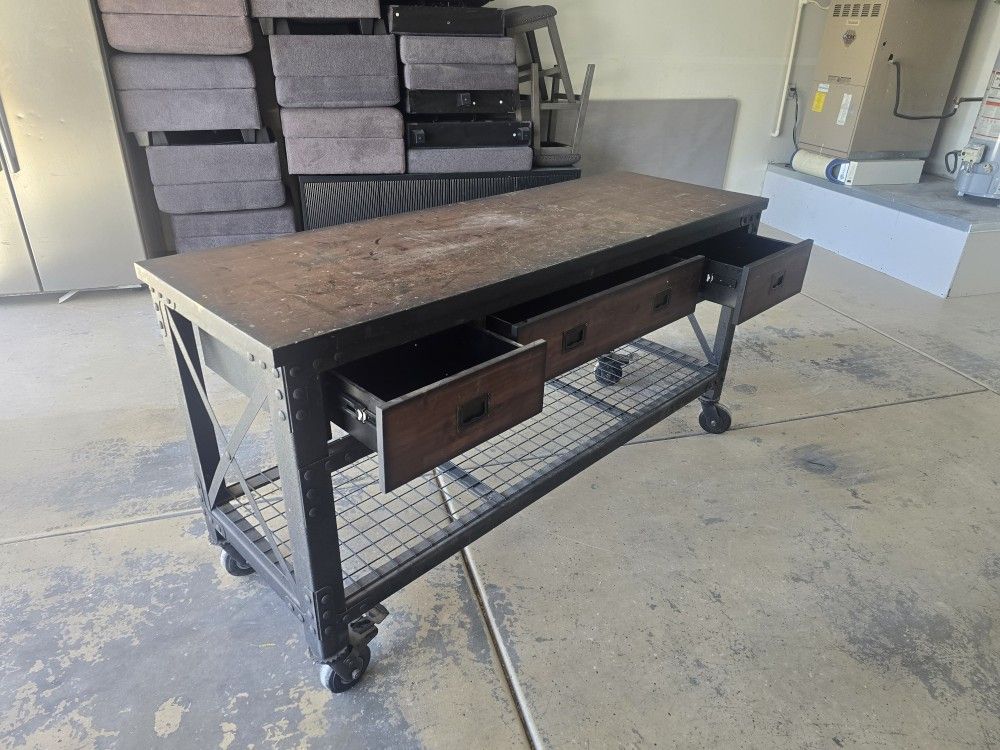 Rolling Work Bench