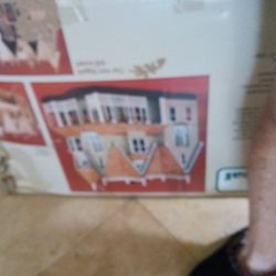 Greenleafu Build Doll House