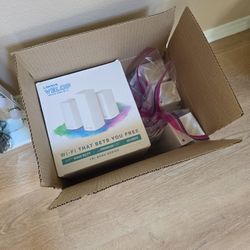 Linksys Velop AC4600 Triband Wireless Mesh System  - Two Sets (Six Nodes Total)
