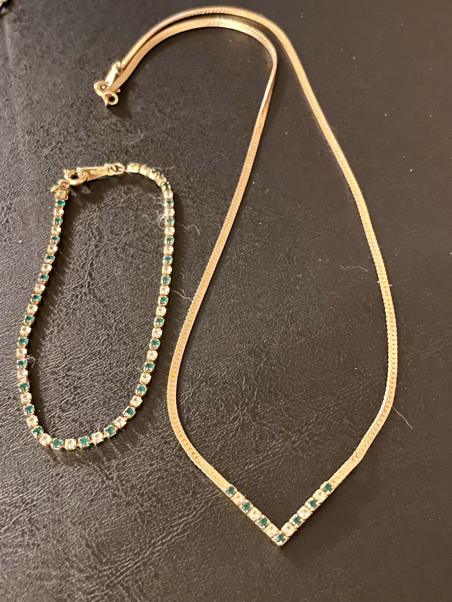 Emerald Necklace And Bracelet 