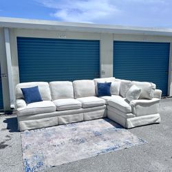 Beige Sectional Couch, Free Delivery!🚚 