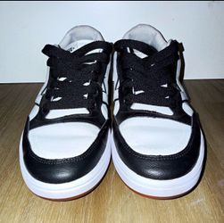 VANS Men’s Low Top Lace-Up Athletic Sneakers Black/White Colorblock Rubber Size 9