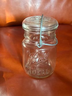 Mason Jar Ball Ideal vintage glass lid with metal lock new!