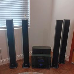 PARAMAX P-512 5.1 A/V Sound Reciever.