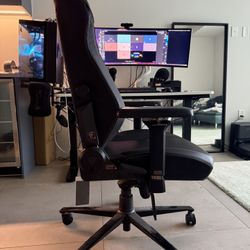 Secretlab desk Chair, Batman Edition, Like New