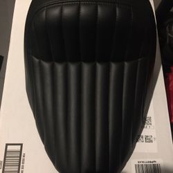 Street Bob Solo Seat 