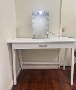 Desk with mirror