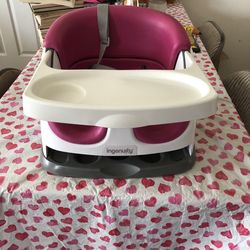 Ingenuity Baby Base 2 in 1 Booster Feeding & Floor Seat W/ Self Storing Tray