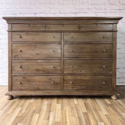 Restoration Hardware St. James 11-Drawer Dresser⚡️
