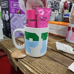 Victoria's Secret Fresh and Clean Mug with Eye Mask