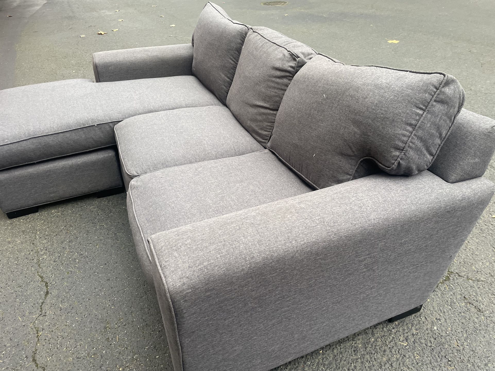 Sectional Gray Couch Sofa (Free Delivery) for Sale in Seattle, WA OfferUp