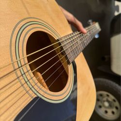 Yamaha guitar