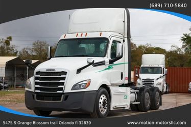 2020 Freightliner Cascadia