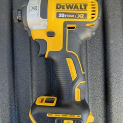DeWalt 20V XR Impact Driver (Solo herramienta) – $99
