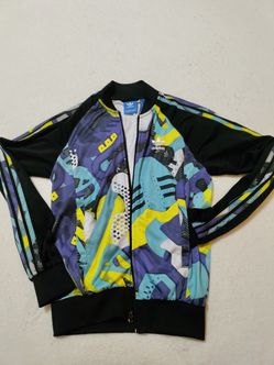 Adidas  super soft, zippered light Jacket size Small