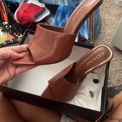 brown heels 