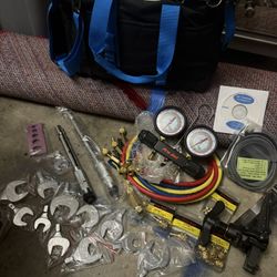 HVAC tool Bag And Tools 