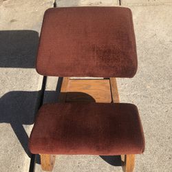 Ergonomic Kneeling Chair 