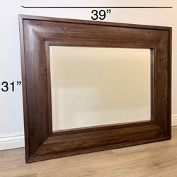 Pottery Barn Wall Mirror. Size: 39” X 31” High Quality Excellent Condition. Originally $599