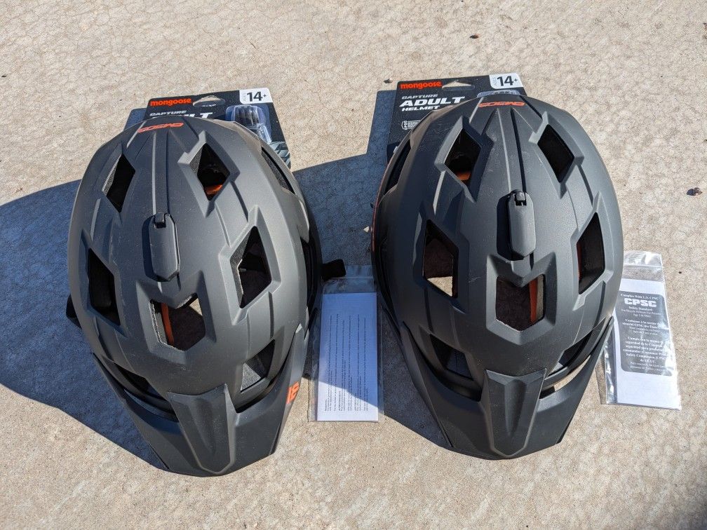 One Mongoose Bicycling Helmet 14+
