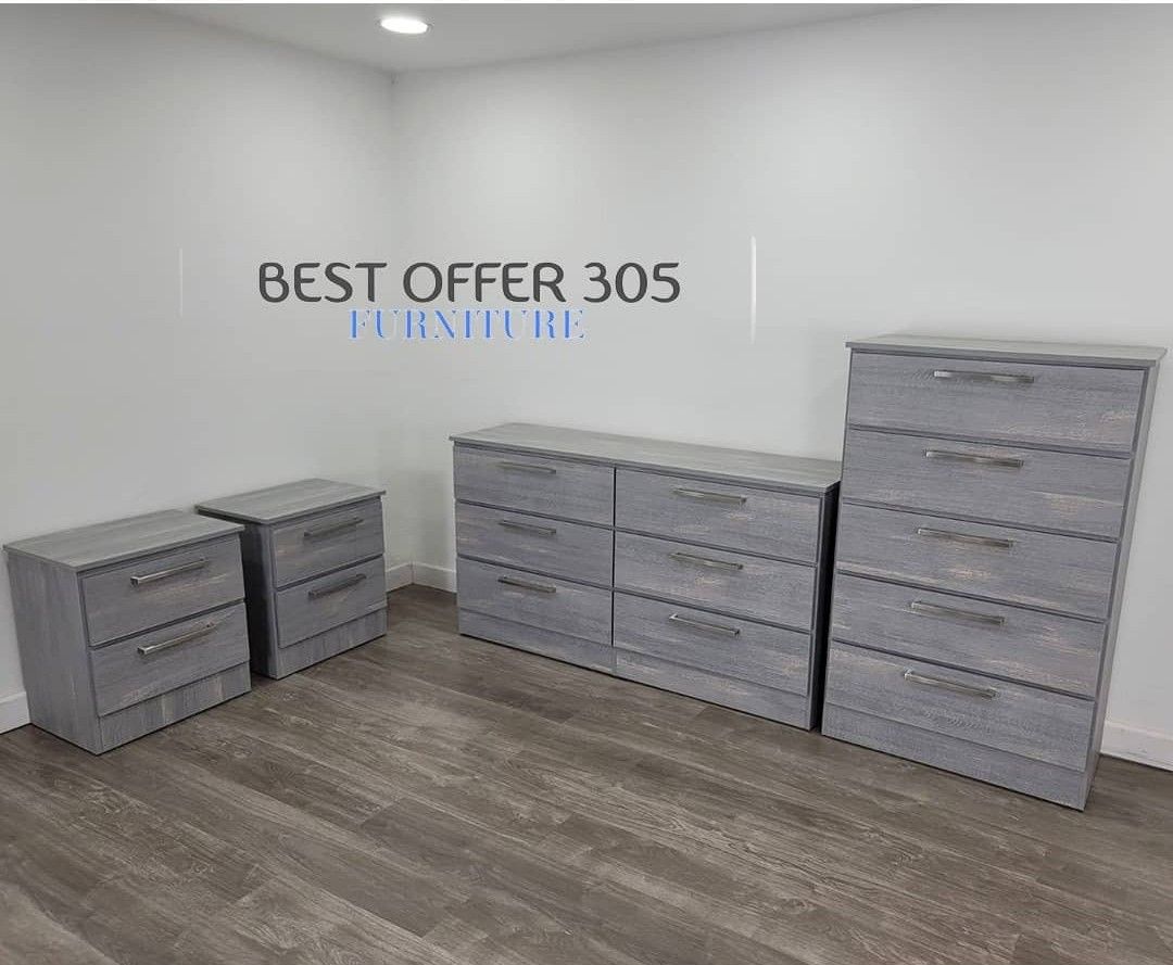 Dresser Chest and 2 Nigthstands Cómoda Gavetero Y 2 mesitas de noche