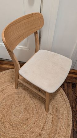 2 dining chairs