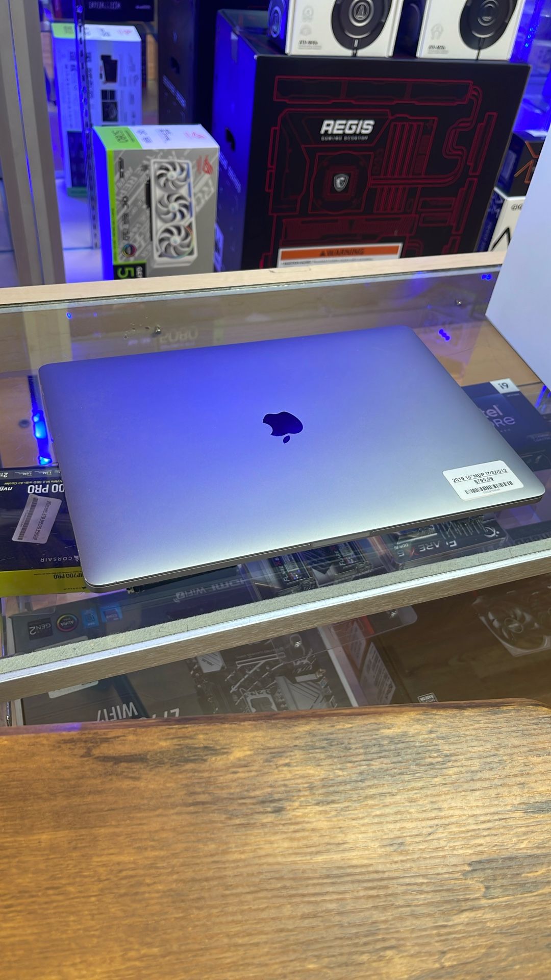2019 16”MacBook Pro Ci7 32Ram 512SSD