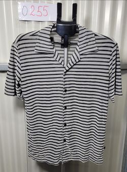 Stigma wear Black and White Striped Short Sleeve Shirt, size M (0255)